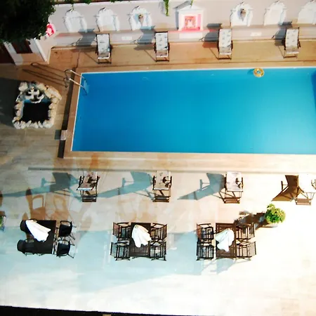 Hotel Triana